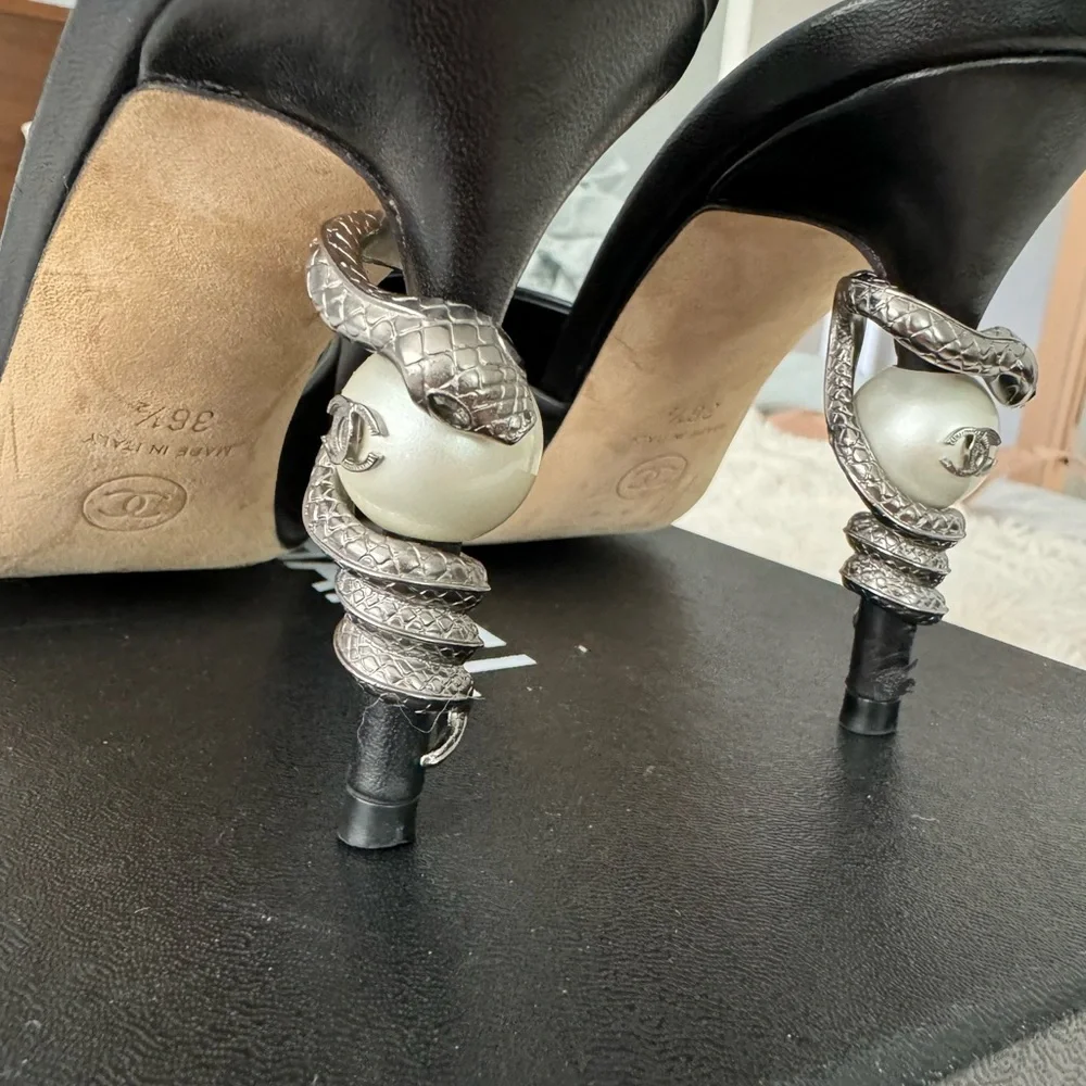 Black Chanel Interlocking CC Logo Mules with Faux Pearl and Snake Accents - Picture 4 of 9